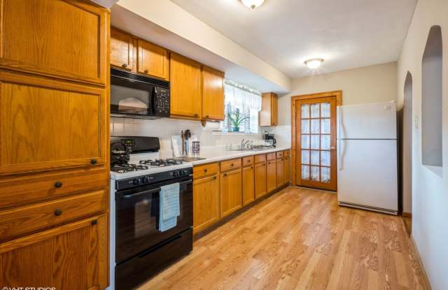 1309 Maple Avenue