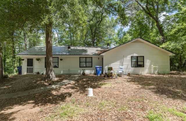 1647 Cedar Shoals Drive - 1647 Cedar Shoals Drive, Athens, GA 30605