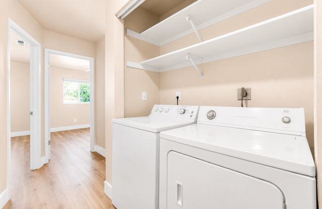 728 W. Sacramento Avenue