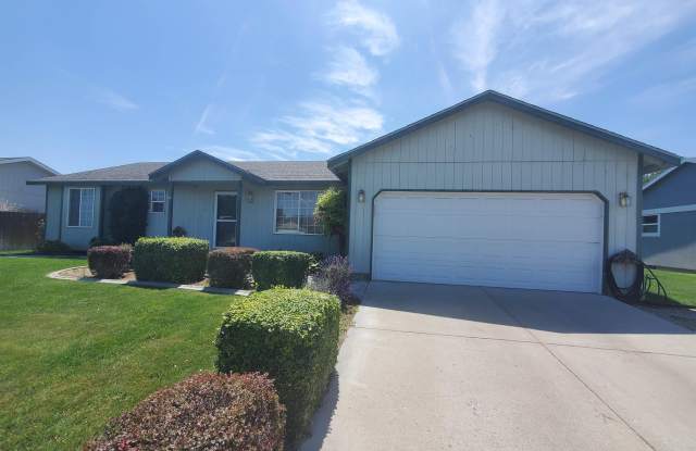 5006 Sinai Drive
