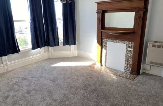 2 Bedroom, 1 Bath Plus Office