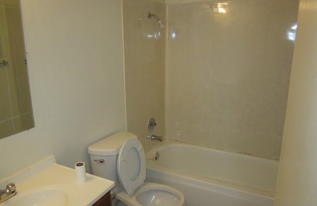 Photo of 4777 East Gettysburg Avenue