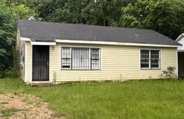 1740 Crouson Street