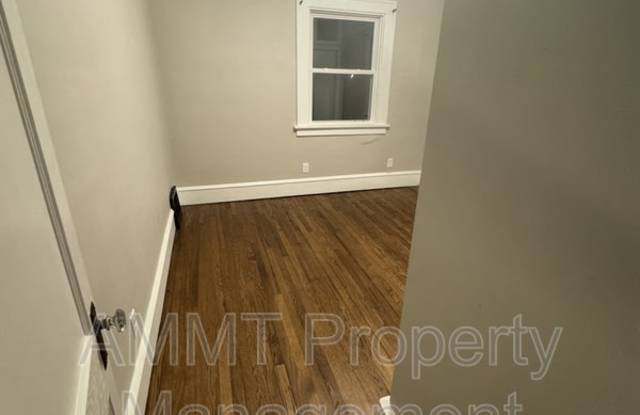 2507 B Avenue Northeast