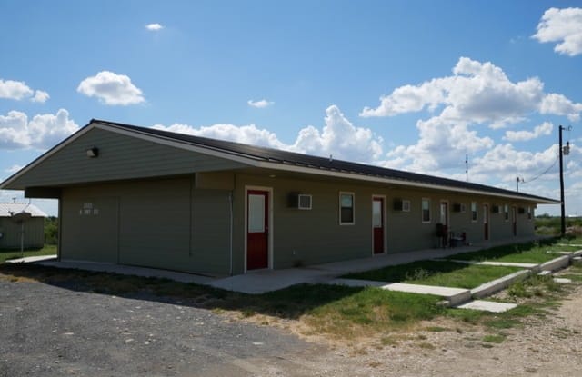 2879 N US Highway 83 - 2879 North Grant Street, La Minita, TX 78584