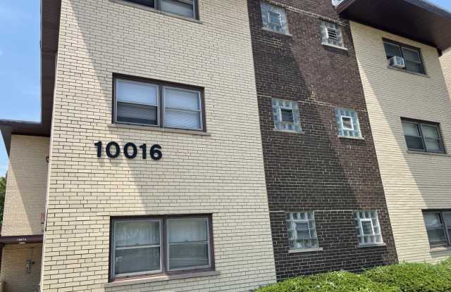 10016 S Pulaski Road