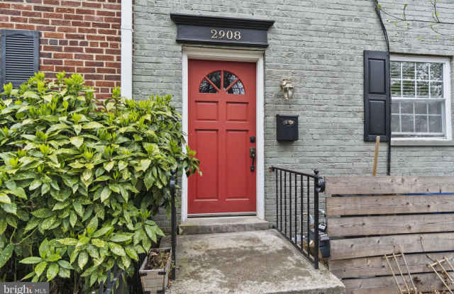 2908 LANDOVER STREET