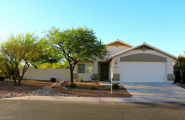 2096 W Double Eagle Drive - 2096 West Double Eagle Drive, Oro Valley, AZ 85737