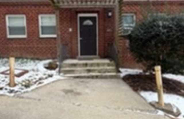 Photo of 4593 MacArthur Boulevard Northwest - 2