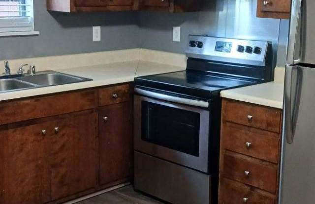 213 Bluebird Ln SW Unit 3