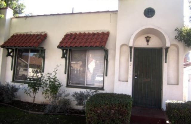 2716 De Soto Avenue - 2716 E De Soto St, Long Beach, CA 90814