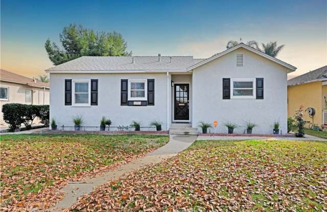 Photo of 12814 Downey