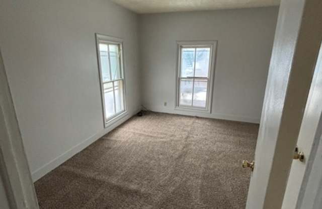 Photo of 213 North Avenue - 3