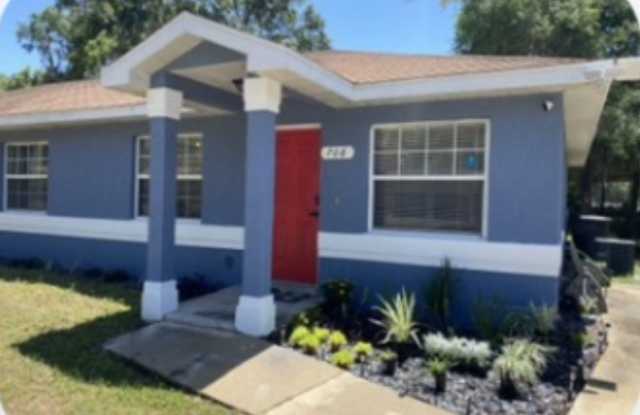 Photo of 708 Ne 26th St