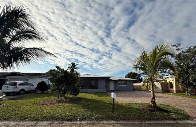 1736 Framingham Court