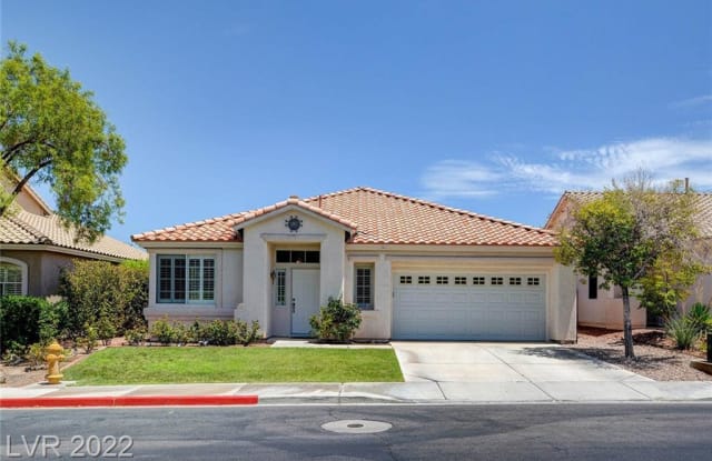 14 GOLDEN VIEW Street - 14 Golden View, Henderson, NV 89012