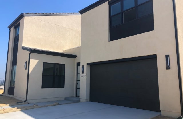 13749 Solana Crest Trail (LO) - 13749 Solana Crest Trl, San Diego, CA 92130