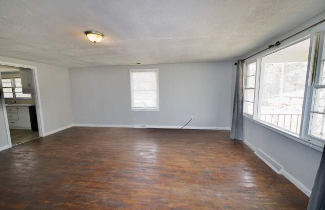 5309 Adams Avenue Adamsville, AL 35005