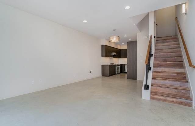 3810 California Ave SW