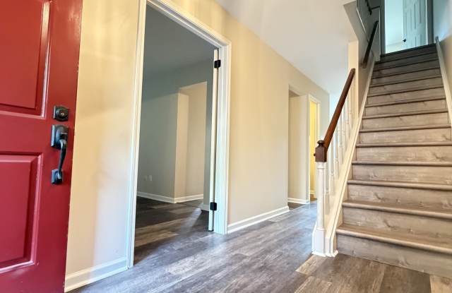 7 Liberte Ln