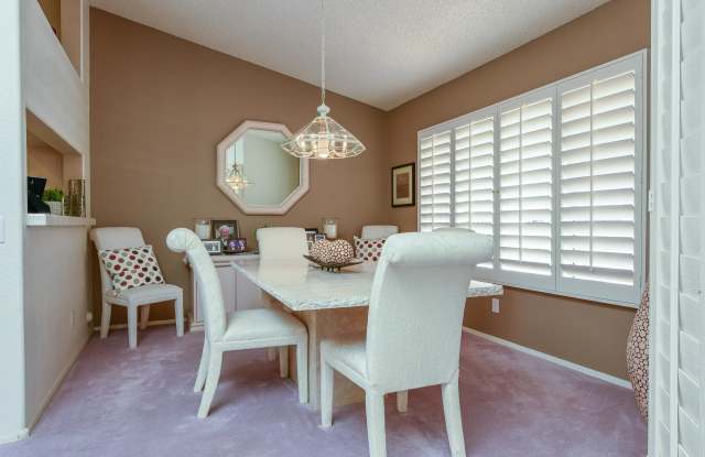 6270 South Tournament Ln