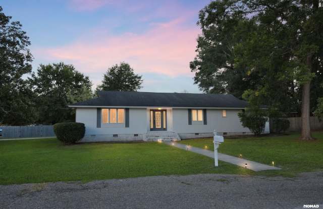 Photo of Charming 4BR House in Sumter
