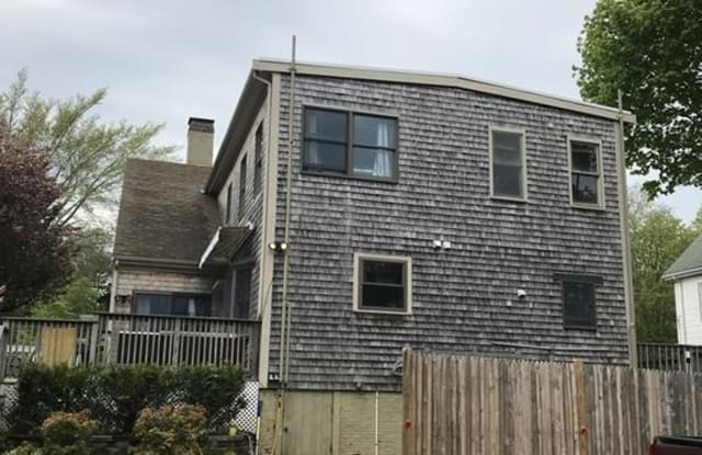 207 Court St - 207 Court Street, Plymouth, MA 02360