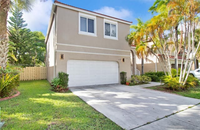 672 NW 159th Ave - 672 Northwest 159th Avenue, Pembroke Pines, FL 33028