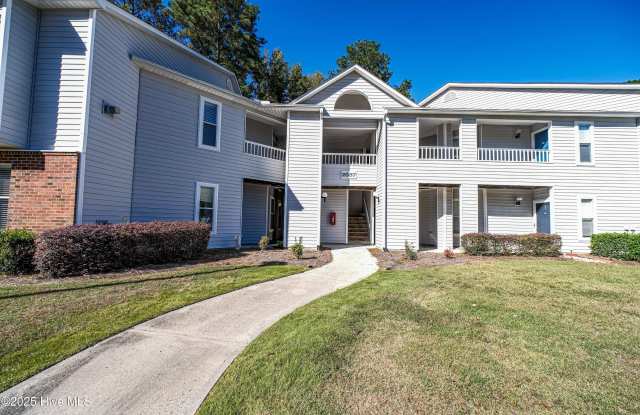 Photo of 2597 Thackery Road unit: G