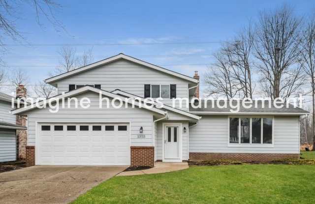 Photo of 33133 Cromwell Drive