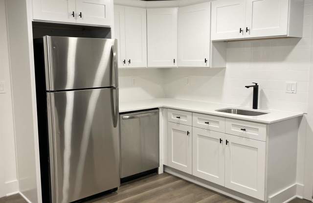 90 West Meyers Avenue