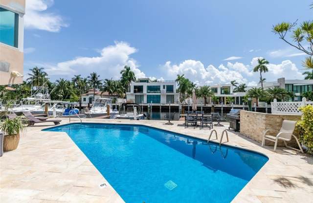 Photo of 54 Isle Of Venice Dr