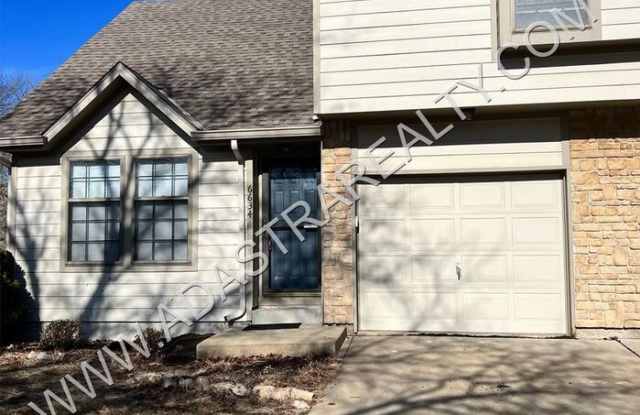 Photo of 6701 West 149th Terrace