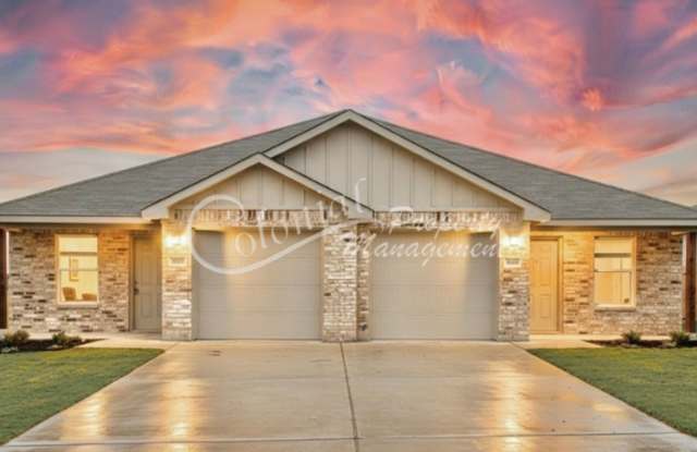 Photo of AVAILABLE NOW! (SECTION 8 ACCEPTED)