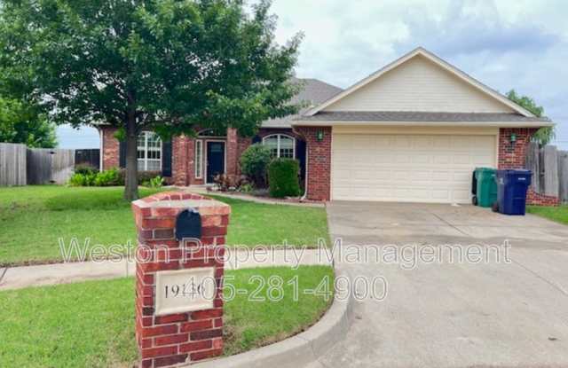 19136 Cottonwood Court