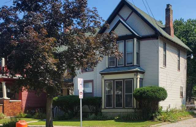 715 South Rose Street  Apt. 3