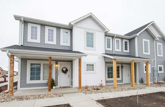 Charming Townhome in South Bismarck – Move-In Ready!