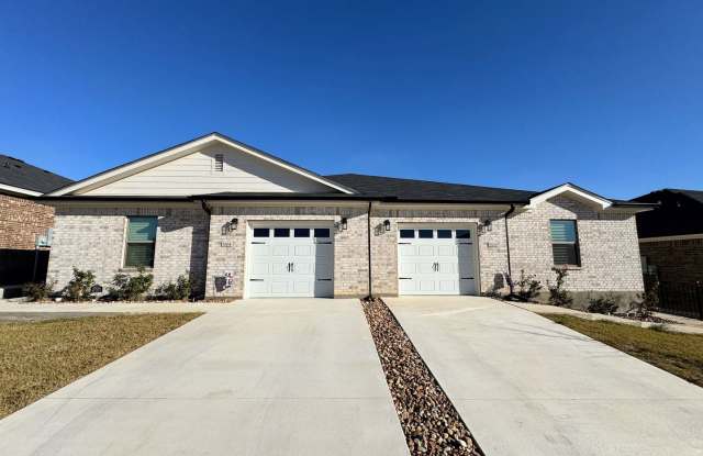 3 bedroom 2 bath duplex for rent in Killeen Texas