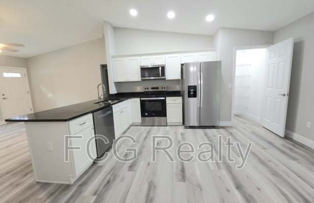 7883 N Fieldstone Dr