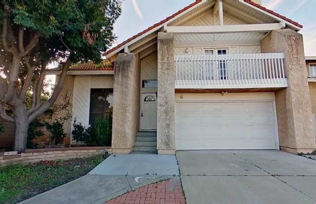 26 Duane, Irvine: Spacious 2,500 sqft 4 Bed 3 Bath Single Family House!