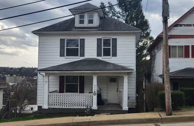 Home for Rent in Jeannette, PA-3 bed/1 bath