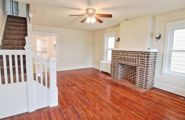 Beautifully Renovated 3BD/1BA Twin!
