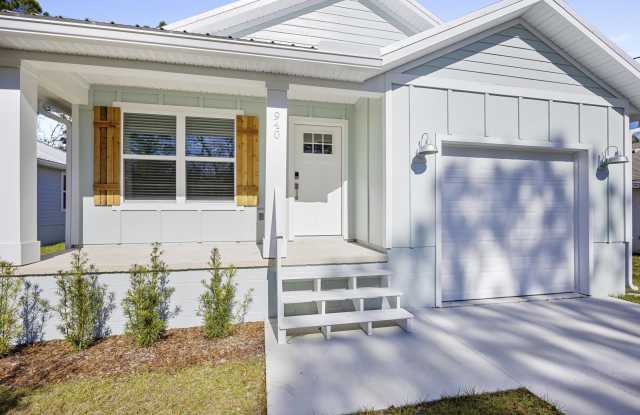 940 Collier Boulevard