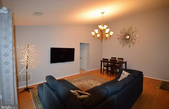 13103 BRIARCLIFF Terrace unit: 1011