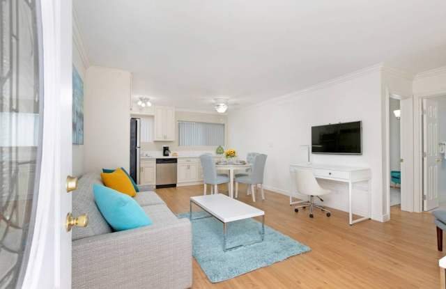 Photo of Del Rey Bay