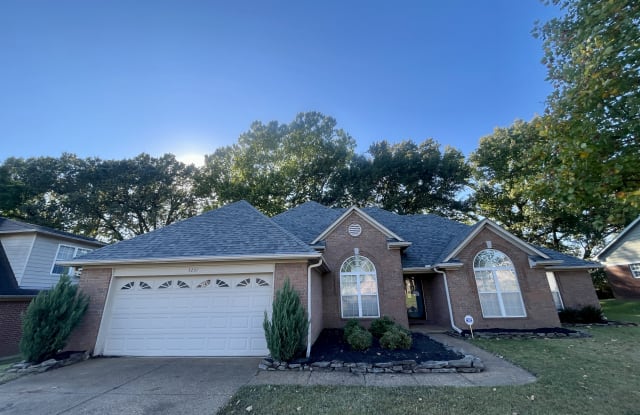 5251 Charlotte Oak Cv - 5251 Charlotte Oak Cove, Arlington, TN 38002