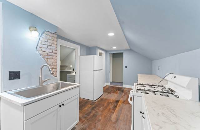 Photo of 1515 Liberty St - A -Upper