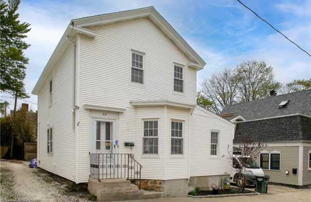 33 Young Street