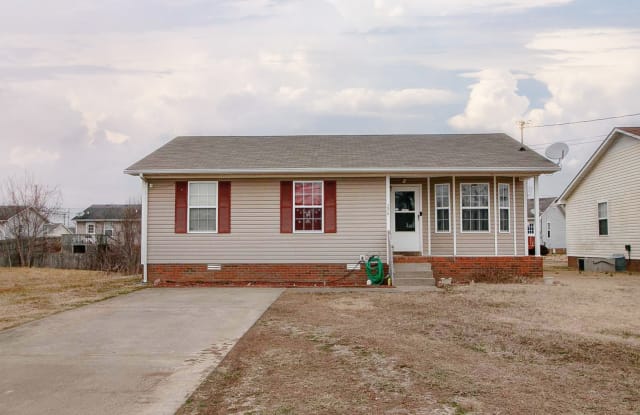 224 Waterford Drive - 224 Waterford Drive, Oak Grove, KY 42262