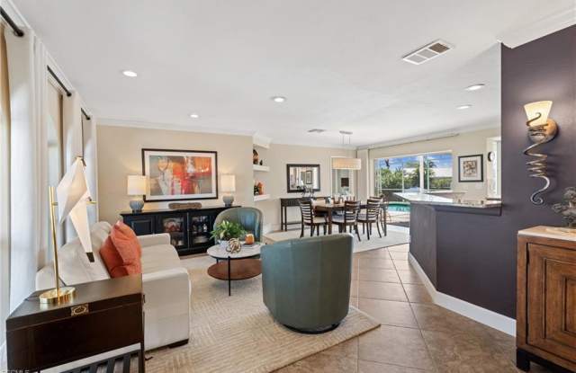 858 Hatchee Vista Lane